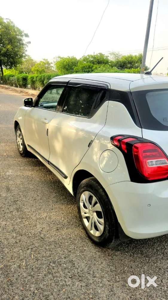 Maruti Suzuki Swift 2023 Cng & Hybrids 66000 Km Driven