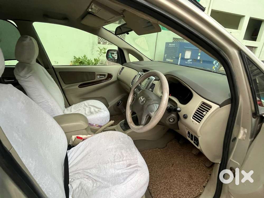 Toyota Innova Diesel 2014