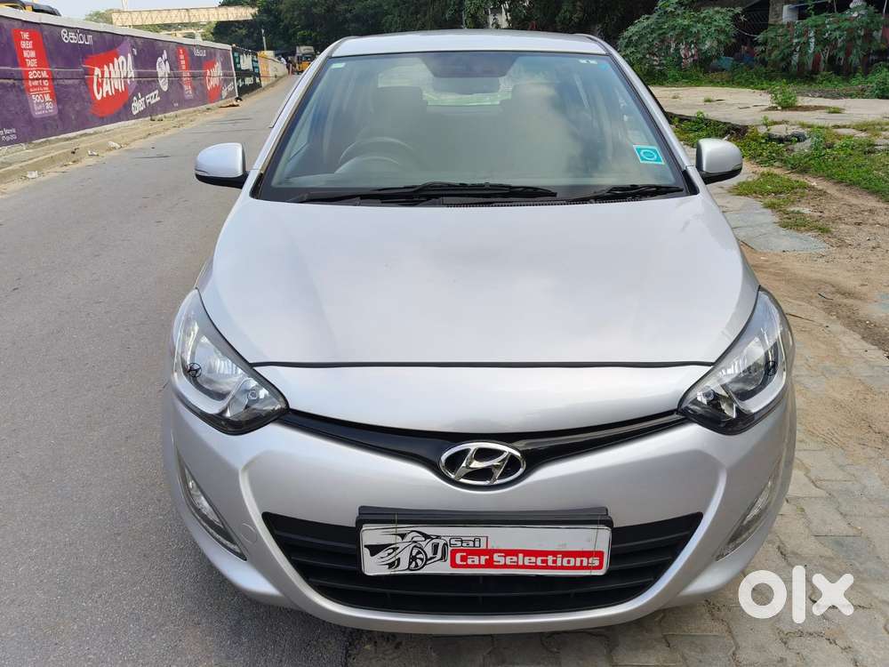 Hyundai I20 Sportz 1.4 At Vtvt, 2014, Petrol