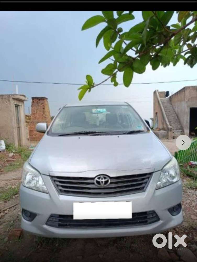 Toyota Innova 2012 Diesel Well Maintained