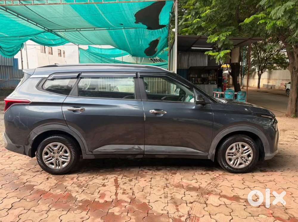 Kia Carens 2022 Petrol 15000 Km Driven