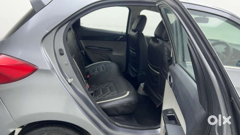 Tata Tiago Xza, 2019, Petrol
