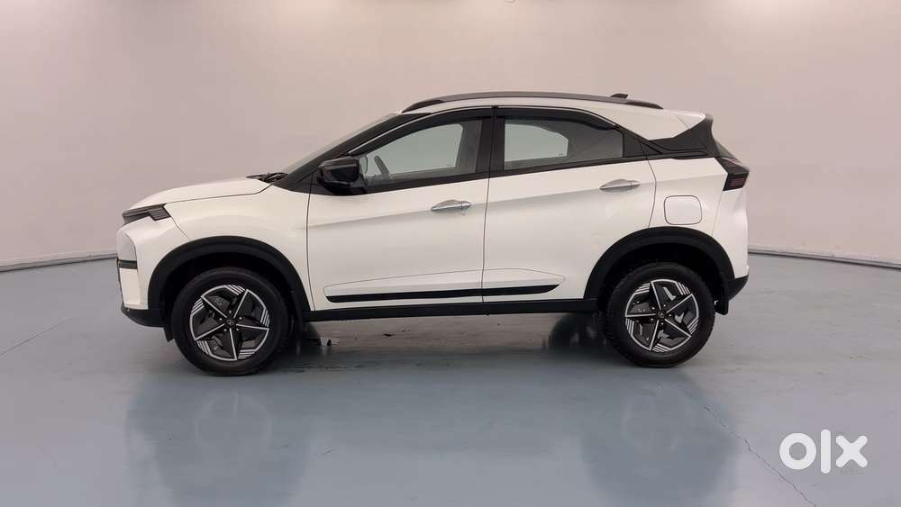 Tata Nexon Creative 1.2 Revotron Petrol 6 Amt, 2023, Petrol