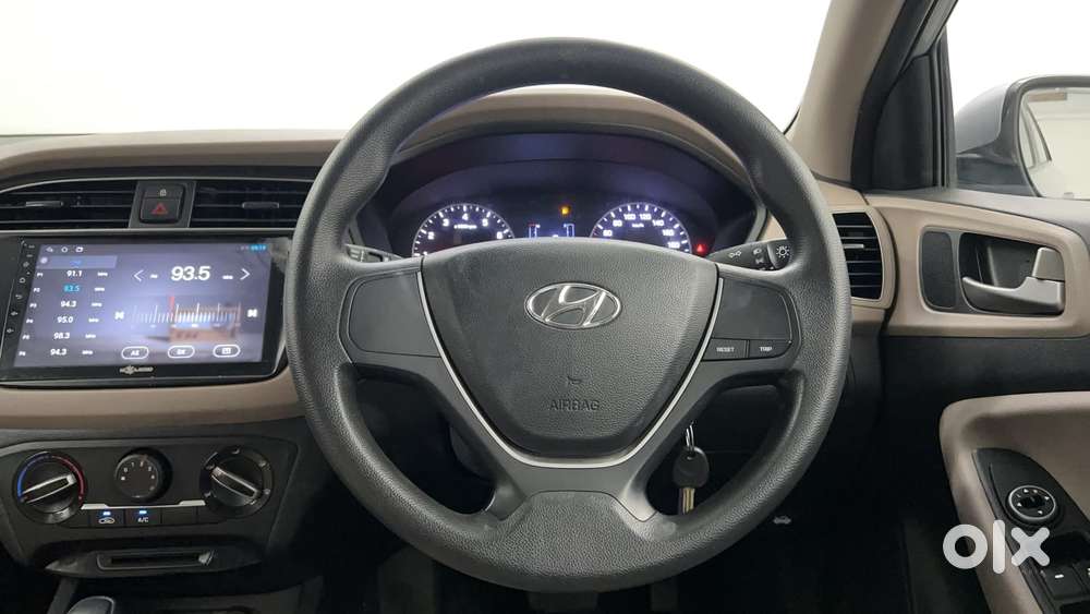 Hyundai Elite I20 1.2magna Executive At, 2018, Petrol
