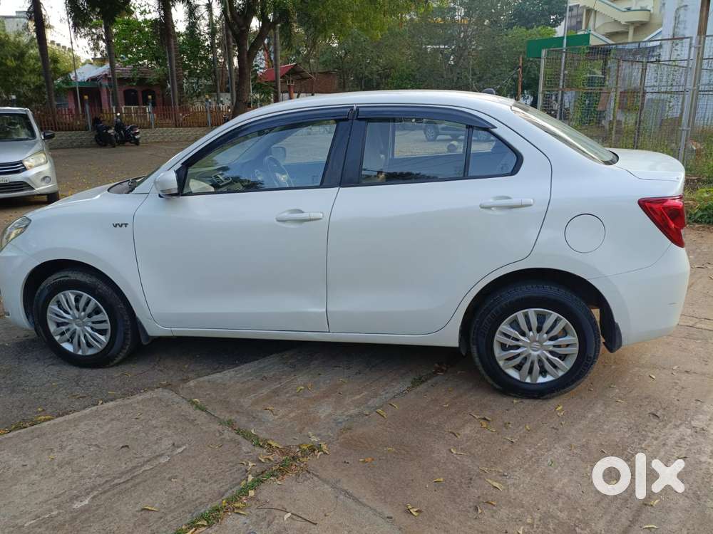Maruti Suzuki Swift Dzire Vxi Optional, 2017, Petrol