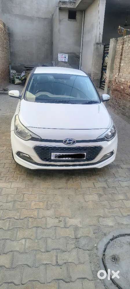 Hyundai I20 2015 Diesel 105000 Km Driven