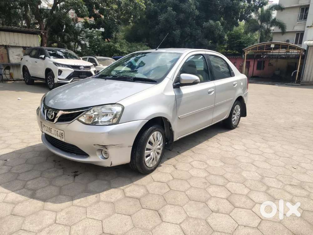 Toyota Etios 1.5 V, 2015, Petrol