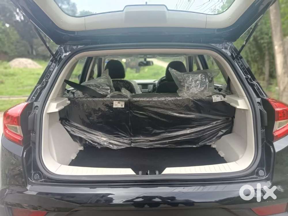 Mahindra Xuv300 W6, 2024, Petrol