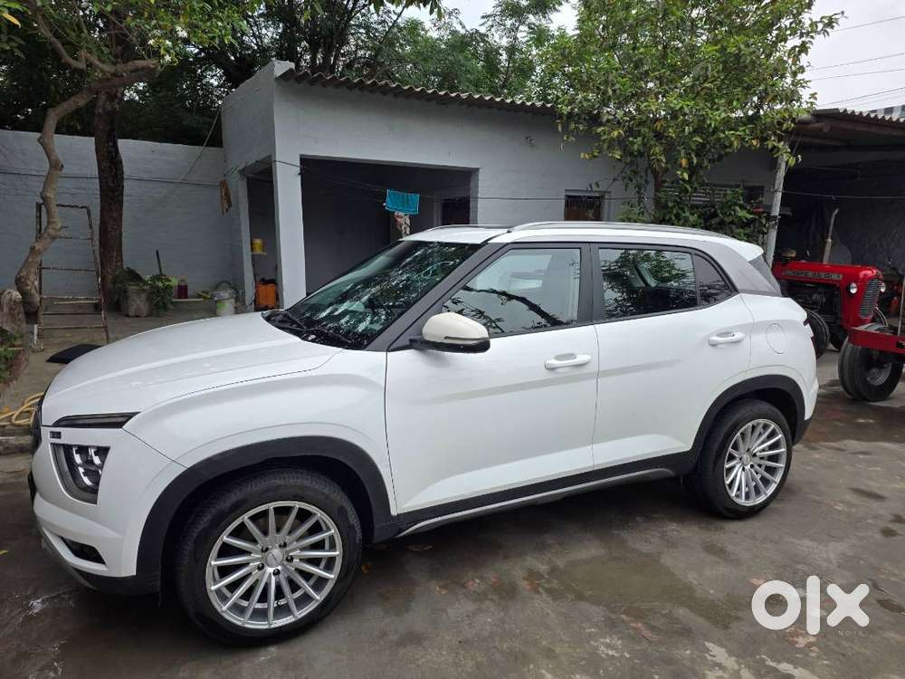 Excellent Condition , Non Accident , 18 Inch Vossen Allows