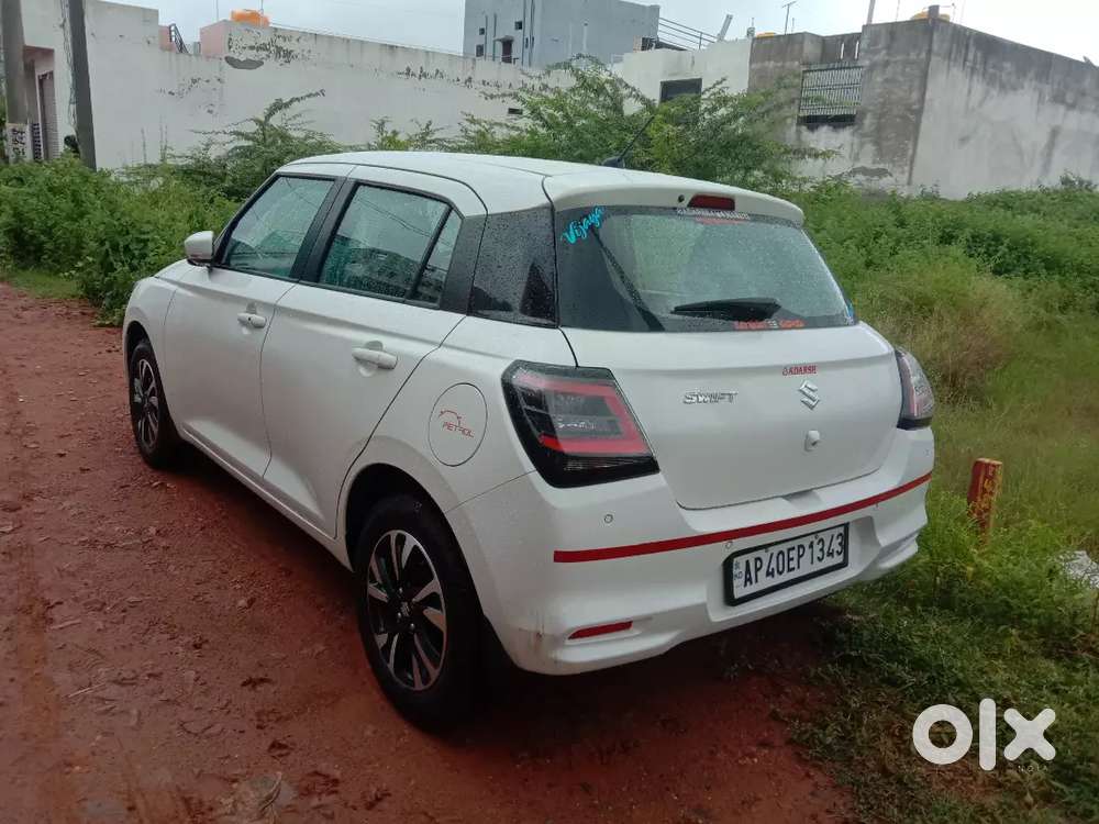 Maruti Suzuki Swift 2024 Petrol 12800 Km Driven