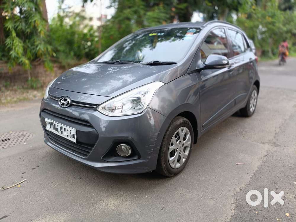 Hyundai Grand I10 Sportz, 2016, Petrol