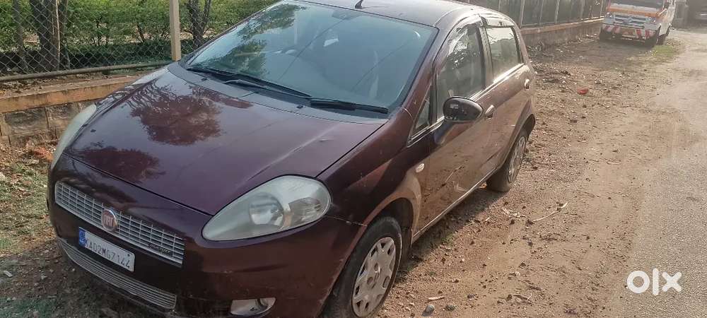 Fiat Grand Punto 2012 Diesel 102000 Km Driven