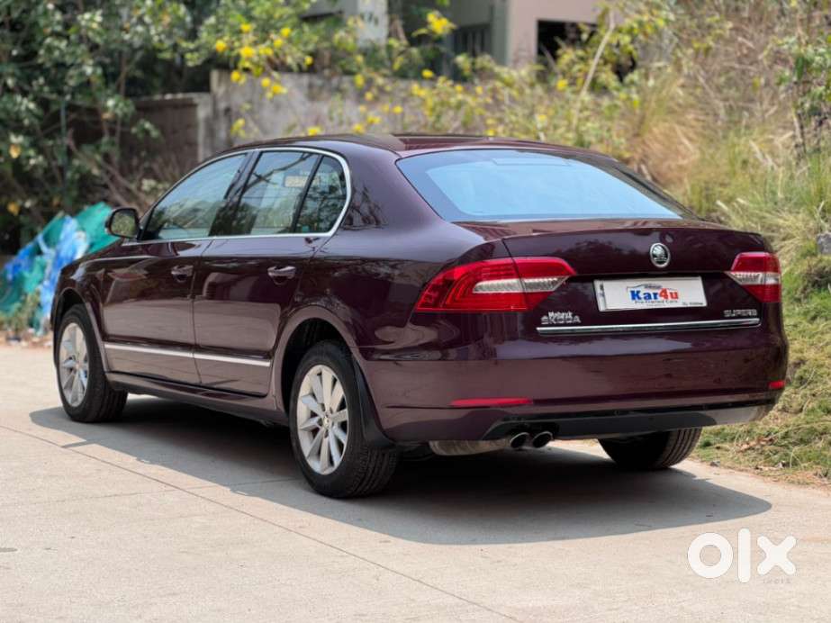 Skoda Superb 1.8 Elegance Tsi At, 2015, Petrol