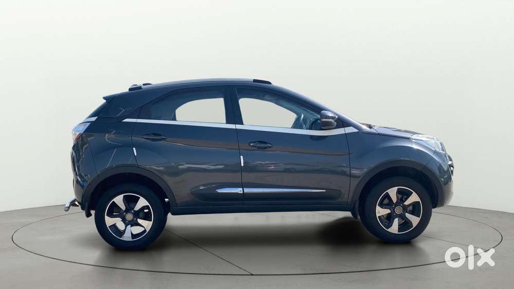 Tata Nexon 1.2 Revotron Xza Plus, 2018, Petrol