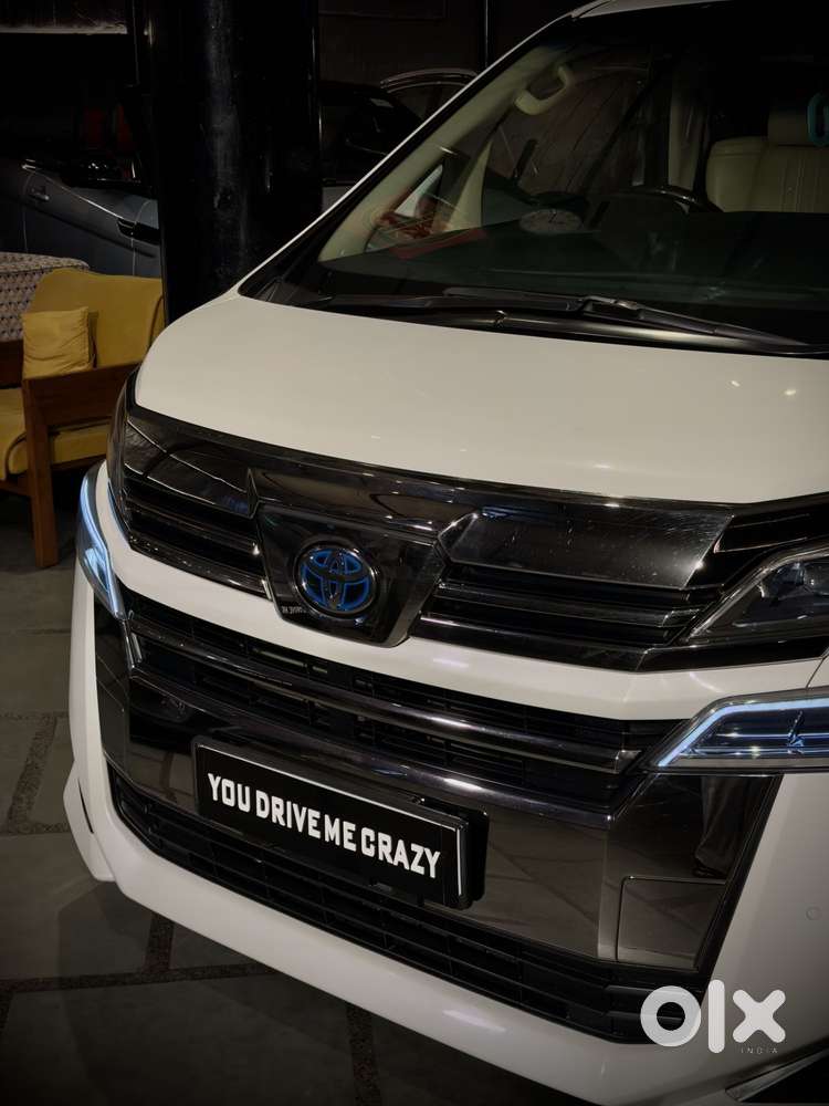Toyota Vellfire Vip – Executive Lounge, 2022, Petrol