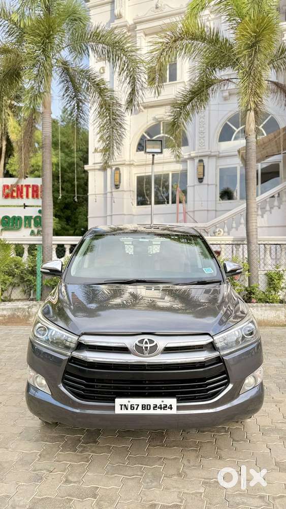 Toyota Innova Crysta 2.8 Zx At 7 Seater, 2016, Diesel