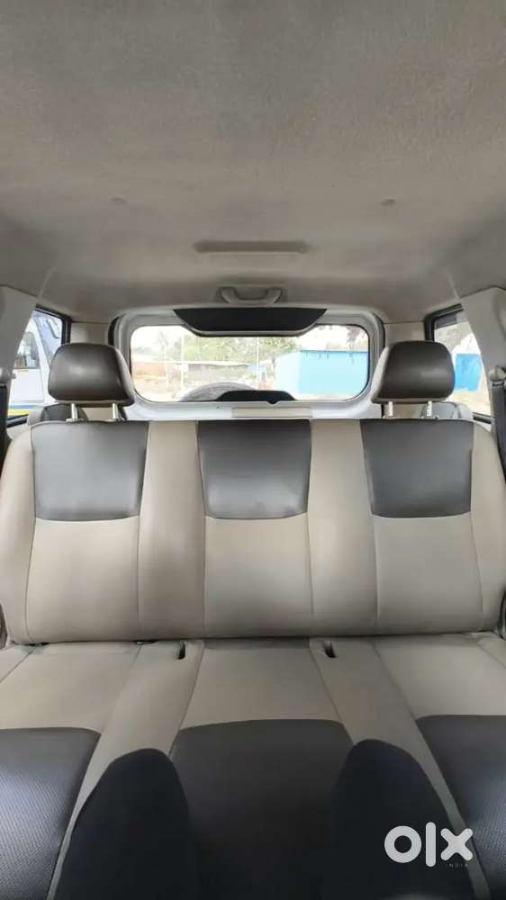 Mahindra Tuv 300 2016 Diesel Well Maintained