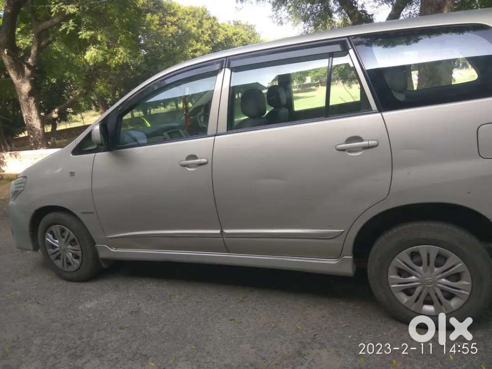 Toyota Innova Diesel 2014
