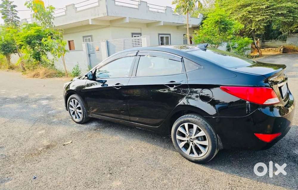 Hyundai Petrol Manual 2016