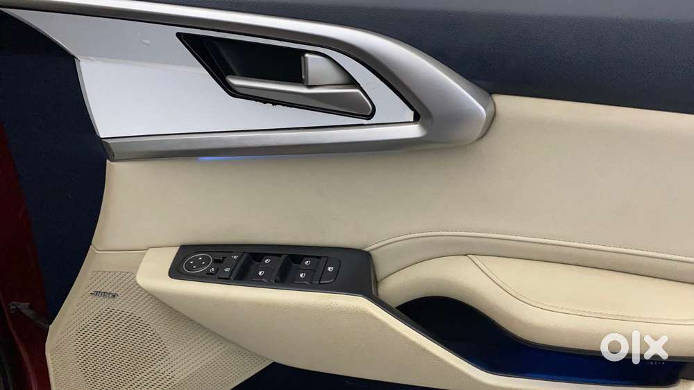 Kia Carens 1.4 Luxury Plus Dct 7 Str, 2022, Petrol