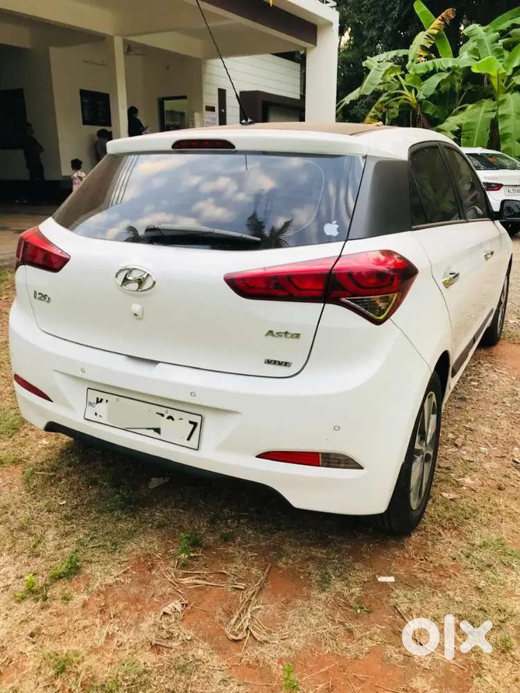 Hyundai I20 2015 Petrol 100000 Km Driven