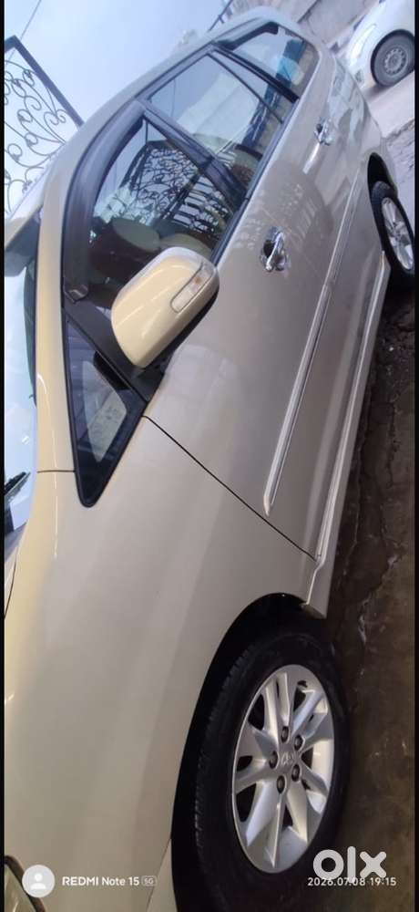 Toyota Innova Diesel 2013 Km Driven