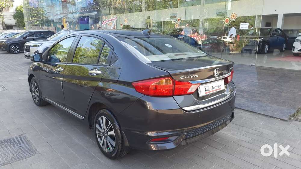 Honda City I-vtec V, 2017, Petrol