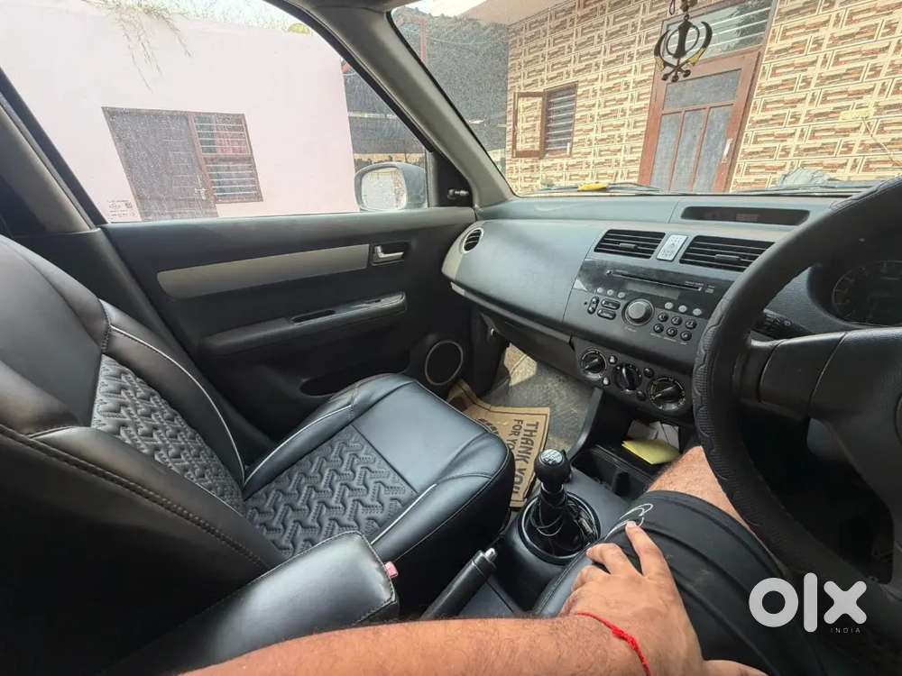 Maruti Suzuki Swift 2010 Petrol Manual