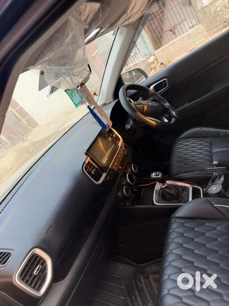 Hyundai Venue Crdi Manual 2019
