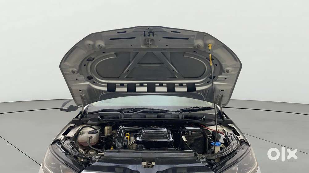 Skoda Slavia 1.0 Tsi Style At, 2022, Petrol