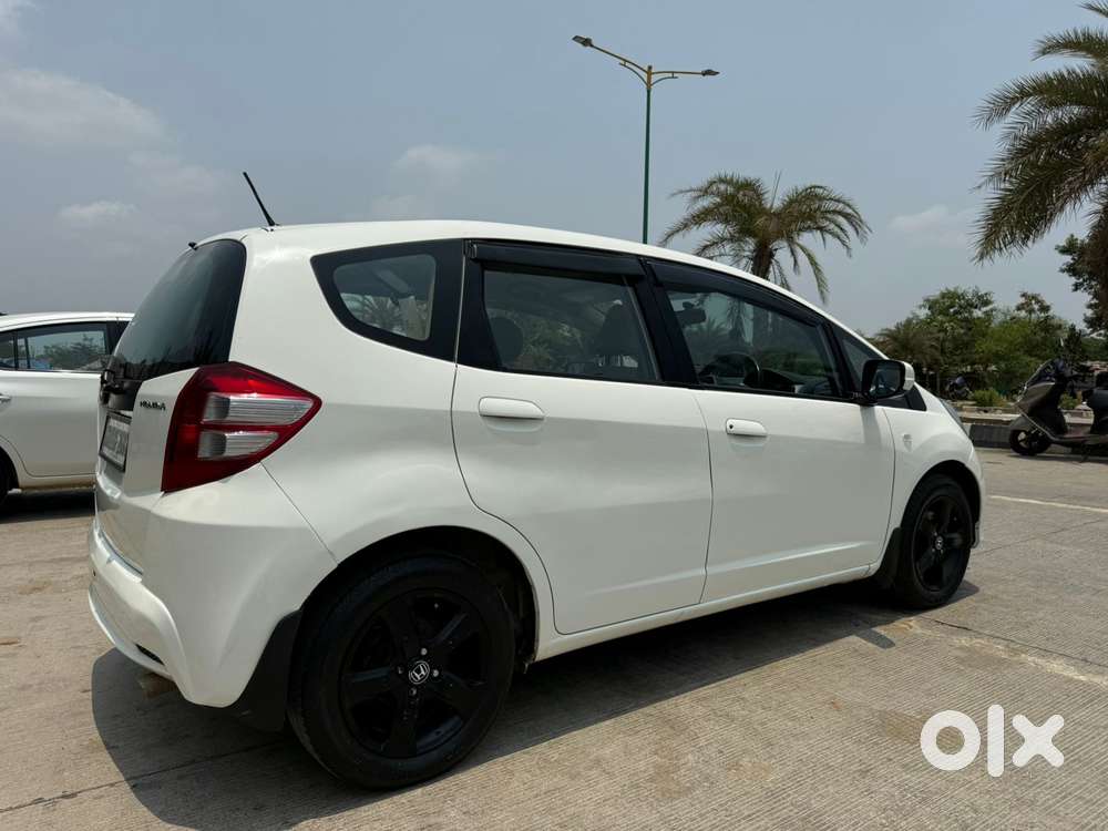 Honda Jazz 2011-2013 X, 2012, Cng & Hybrids