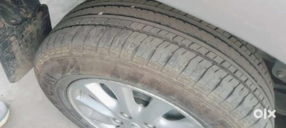 Gaadi Top Madal Ki Acchi Hai