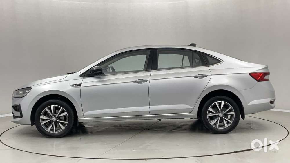 Skoda Slavia Style 1.0l Tsi At, 2022, Petrol