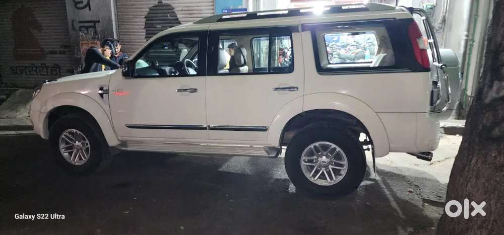 Ford Endeavour 2012 Diesel 90000 Km Driven