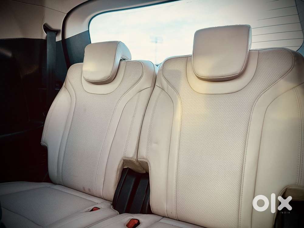 Mahindra Xuv700 2.2 Ax 7 Diesel At Luxury Pack Str, 2024, Diesel