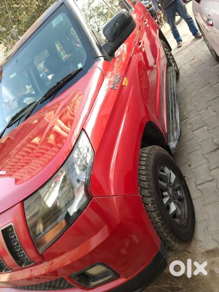 Mahindra Tuv 300 2017 Diesel 80000 Km Driven