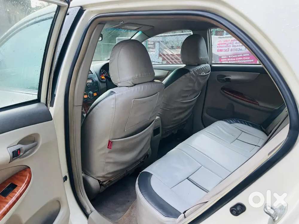 Toyota Corolla Altis 2011 Diesel 245556 Km Driven