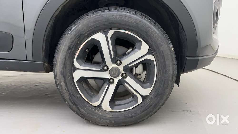 Tata Nexon 1.2 Revotron Xz Plus, 2023, Petrol