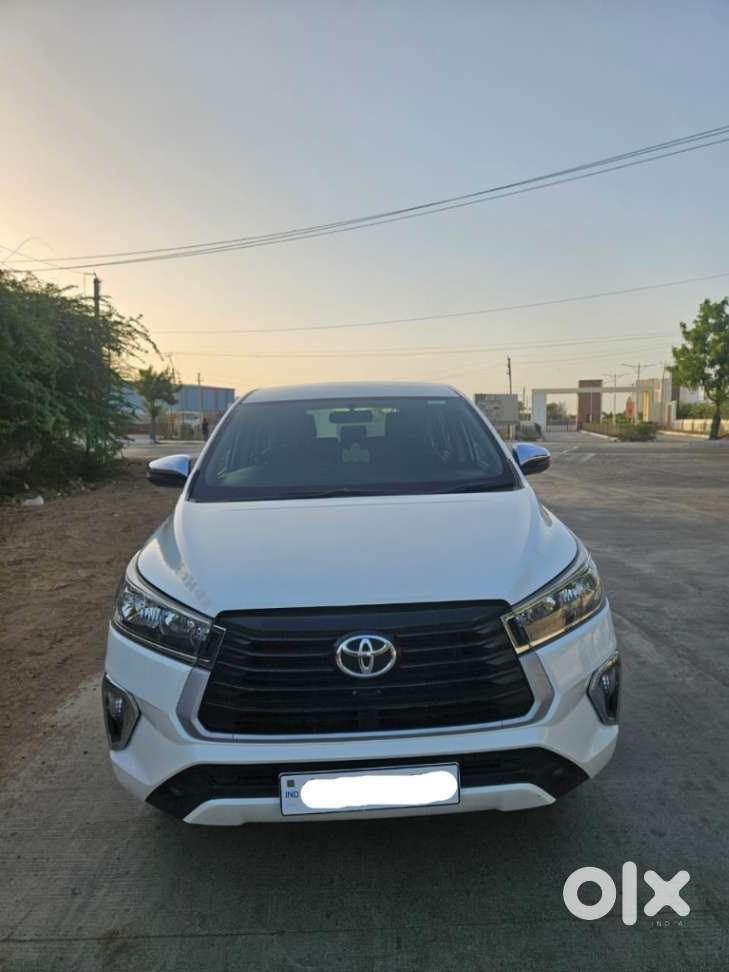 Toyota Innova Crysta [2020-ongoing] 2.4 Gx 8 Str, 2022, Diesel