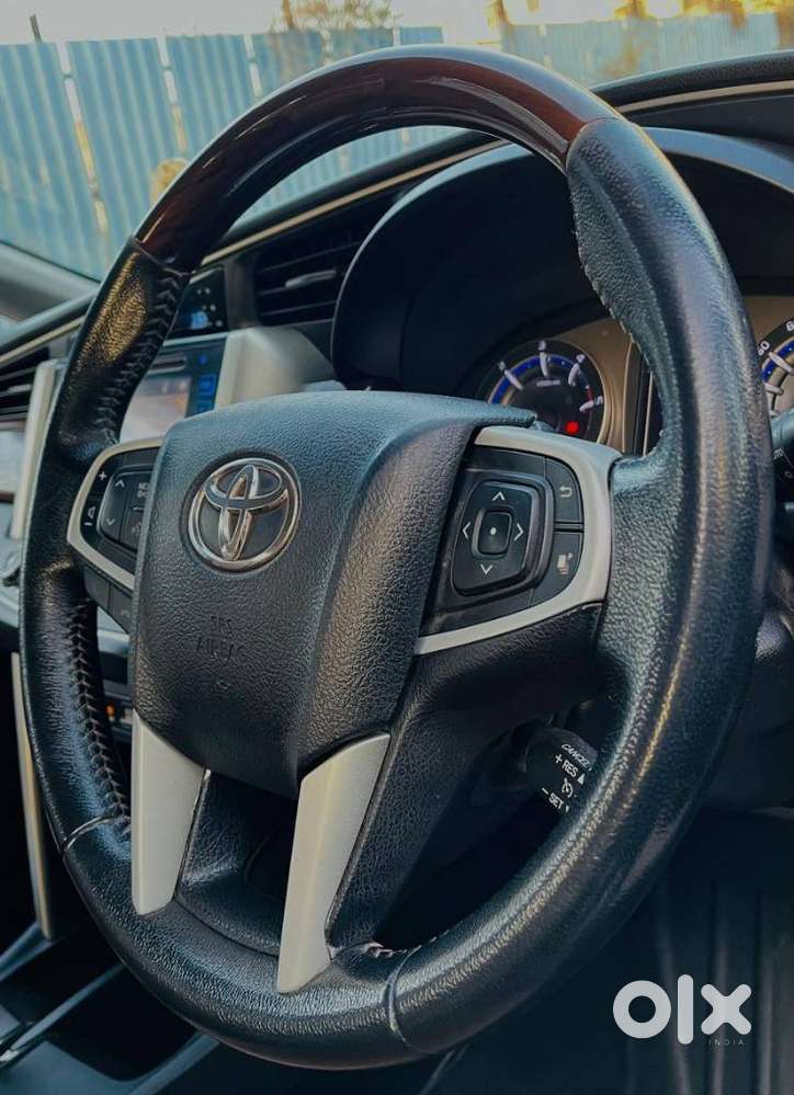 Toyota Innova Crysta 2.8z Automatic, 2018, Diesel
