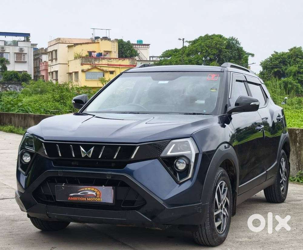 Mahindra Xuv 3xo Ax5 Pm Mt, 2024, Petrol
