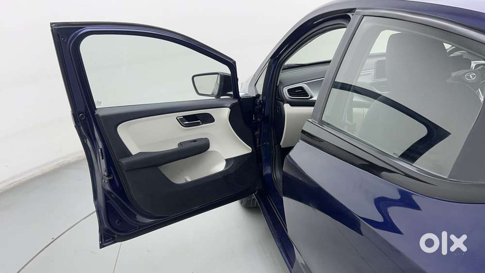 Tata Altroz 1.2 Xza Plus, 2022, Petrol