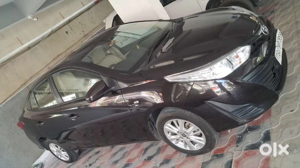 Automatic Toyota Yaris Petrol Showroom Track Vehicle