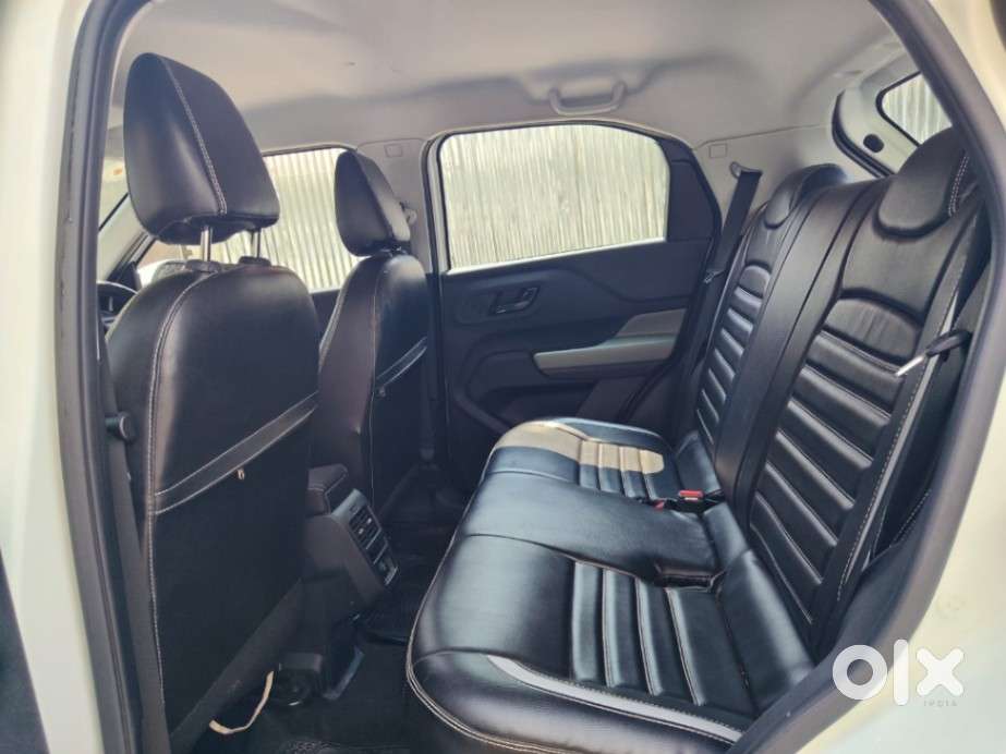 Tata Punch 1.2 Revotron Adventure Camo Rhythm Amt, 2025, Petrol