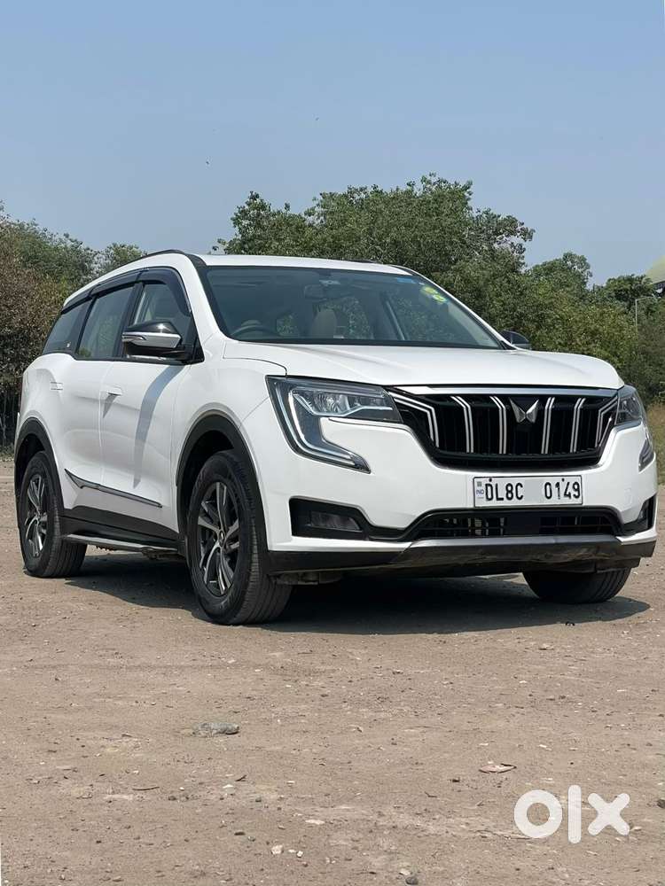 Mahindra Xuv700 Ax 5 Petrol Mt Str (e), 2022, Petrol