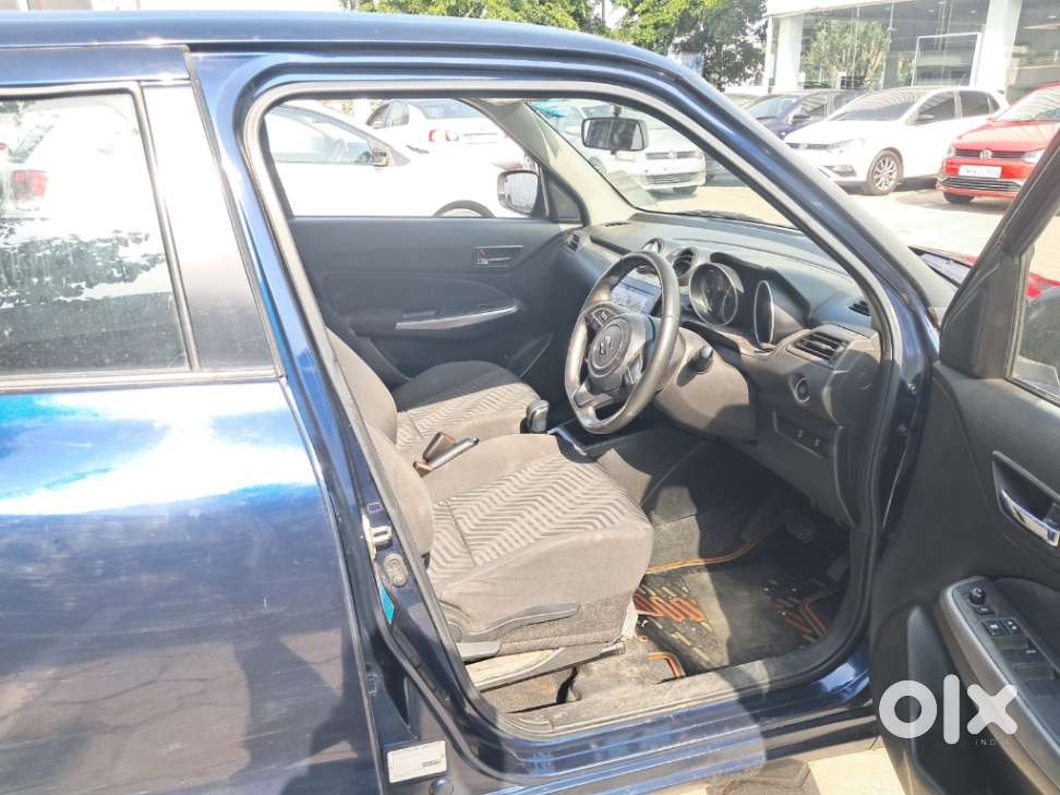Maruti Suzuki Swift Amt Zxi, 2022, Petrol