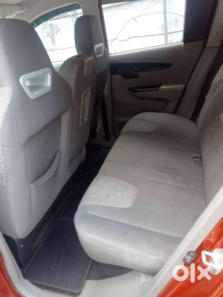 Mahindra Kuv 100 2016-2017 Mfalcon G80 K6, 2016, Petrol