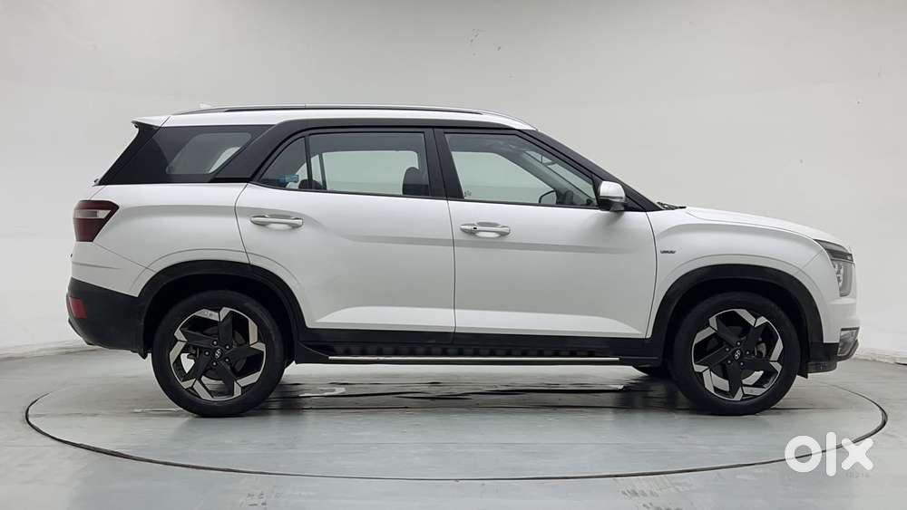 Hyundai Alcazar Signature (o) 6 Str 1.5 Petrol Dct, 2023, Petrol