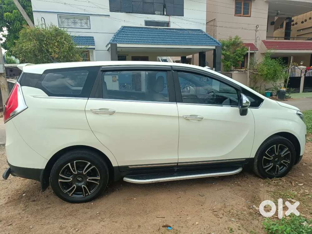 Mahindra Marazzo Diesel 2019 M8 Special Edition