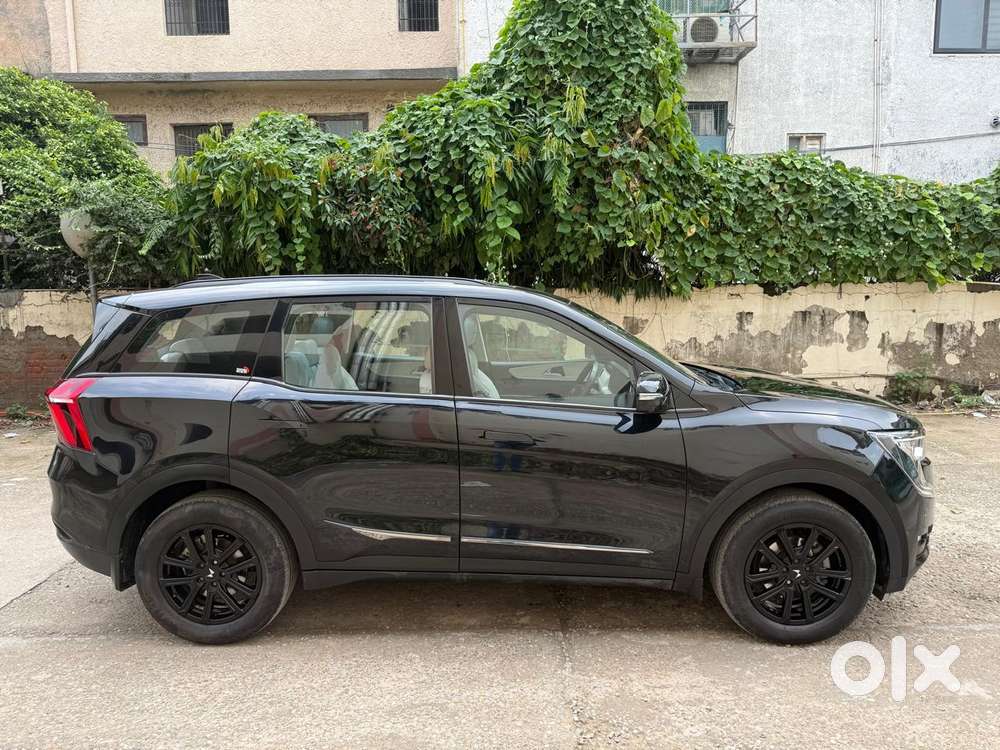 Mahindra Xuv700 2.0 Ax 7 Petrol At Luxury Pack Str, 2026, Petrol